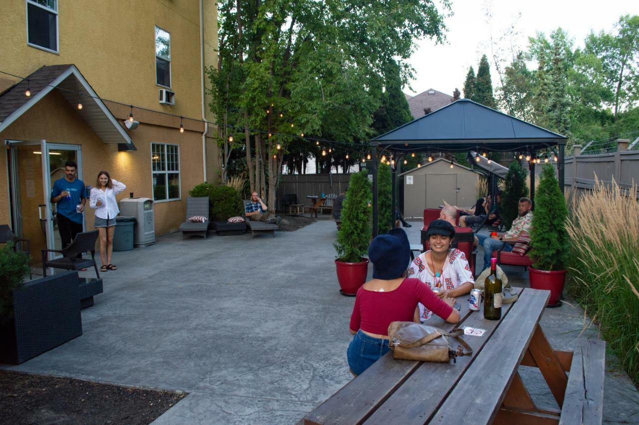 Samesun Kelowna Bagian luar foto